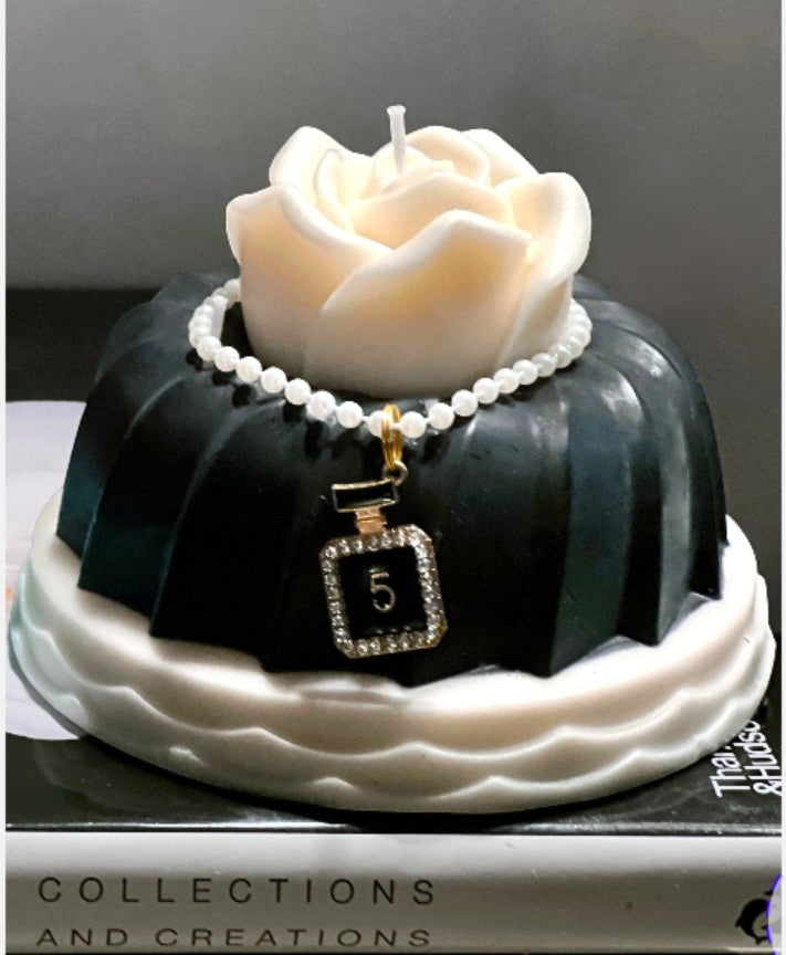 Designer Glam Cake Scented Candle